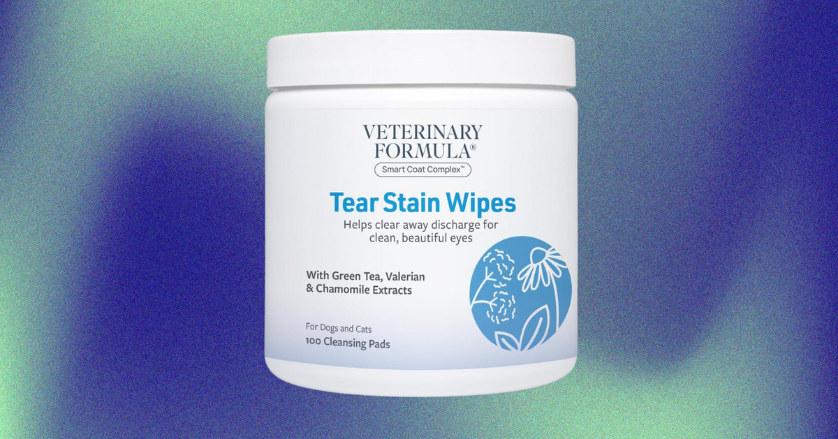 Your Pet’s Pesky Eye Boogers Are No Match For These Gentle Wipes