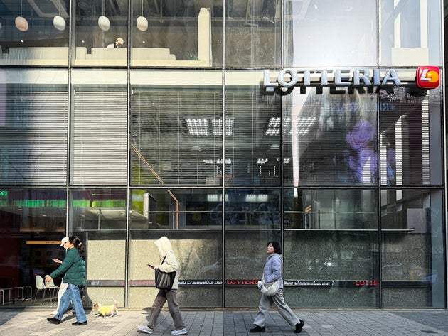 韓国・ソウルに“無人ロッテリア”「ロッテリア弘大店」が登場！