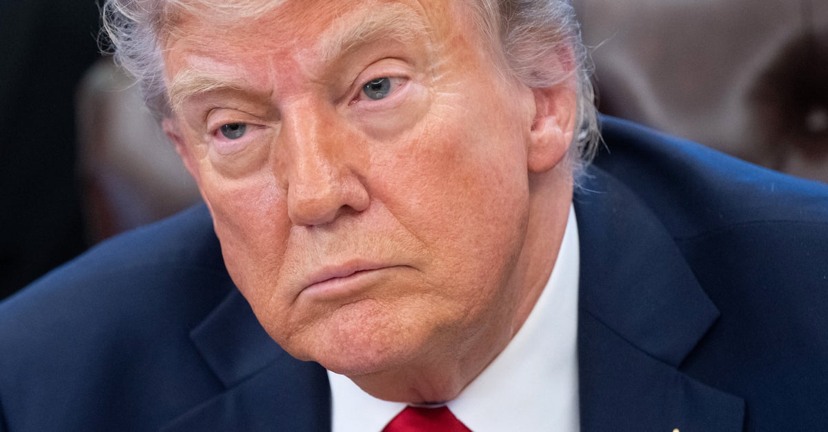 Americans Sour On Trump's Handling Of The Economy, Reuters/Ipsos Poll Finds