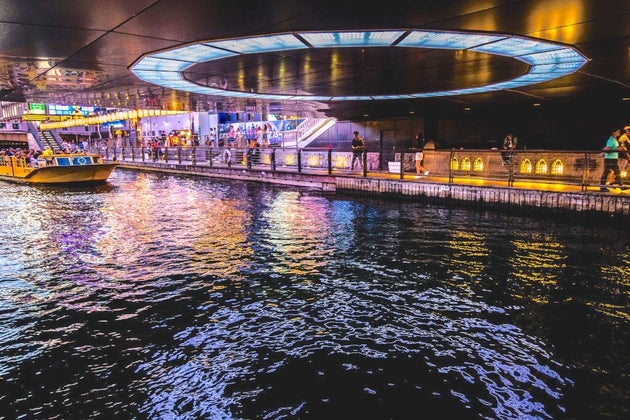 塀が設置される前の戎橋下の様子