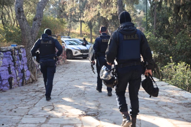 Eπιχείρηση της Ελληνικής Αστυνομίας, στο υπο κατάληψη κτήριο του «Εξωστρεφή», στο λόφο του Στρέφη Σάββατο 26 Απριλίου 2025