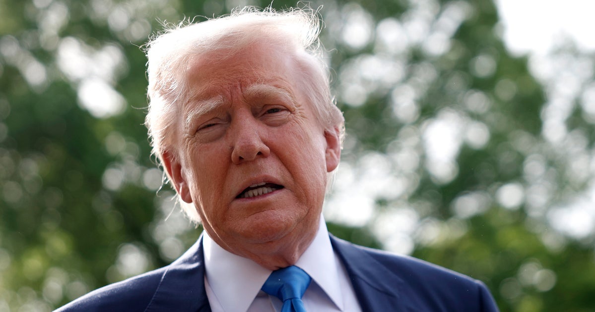 Trump's Former Chief Economic Adviser Knows Tariffs Will Hit Poor People Hardest