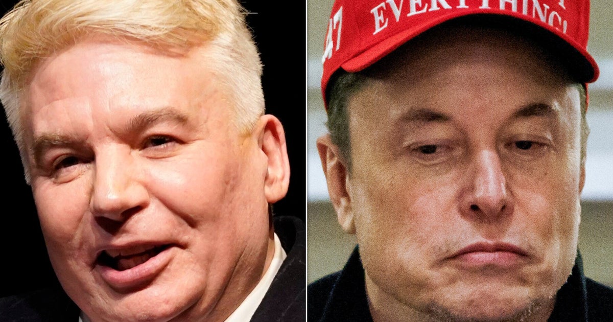 NextImg:Canadian Comic Mike Myers Defends Angry SNL Digs At Trump And Elon Musk