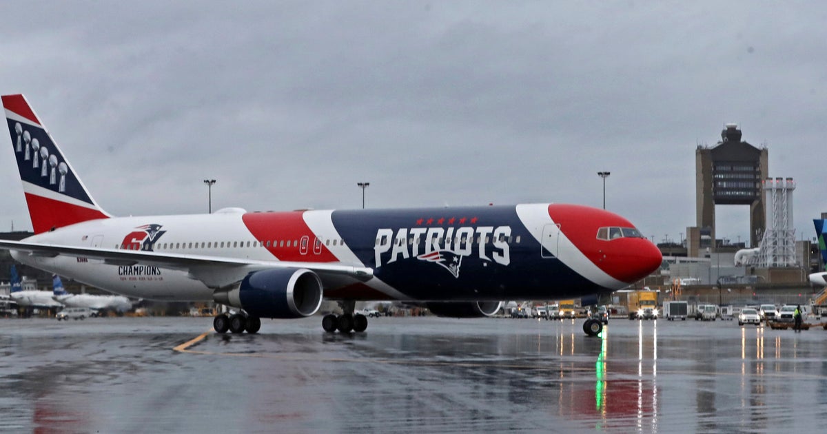Patriots Team Plane Makes Trip To Guantánamo Bay