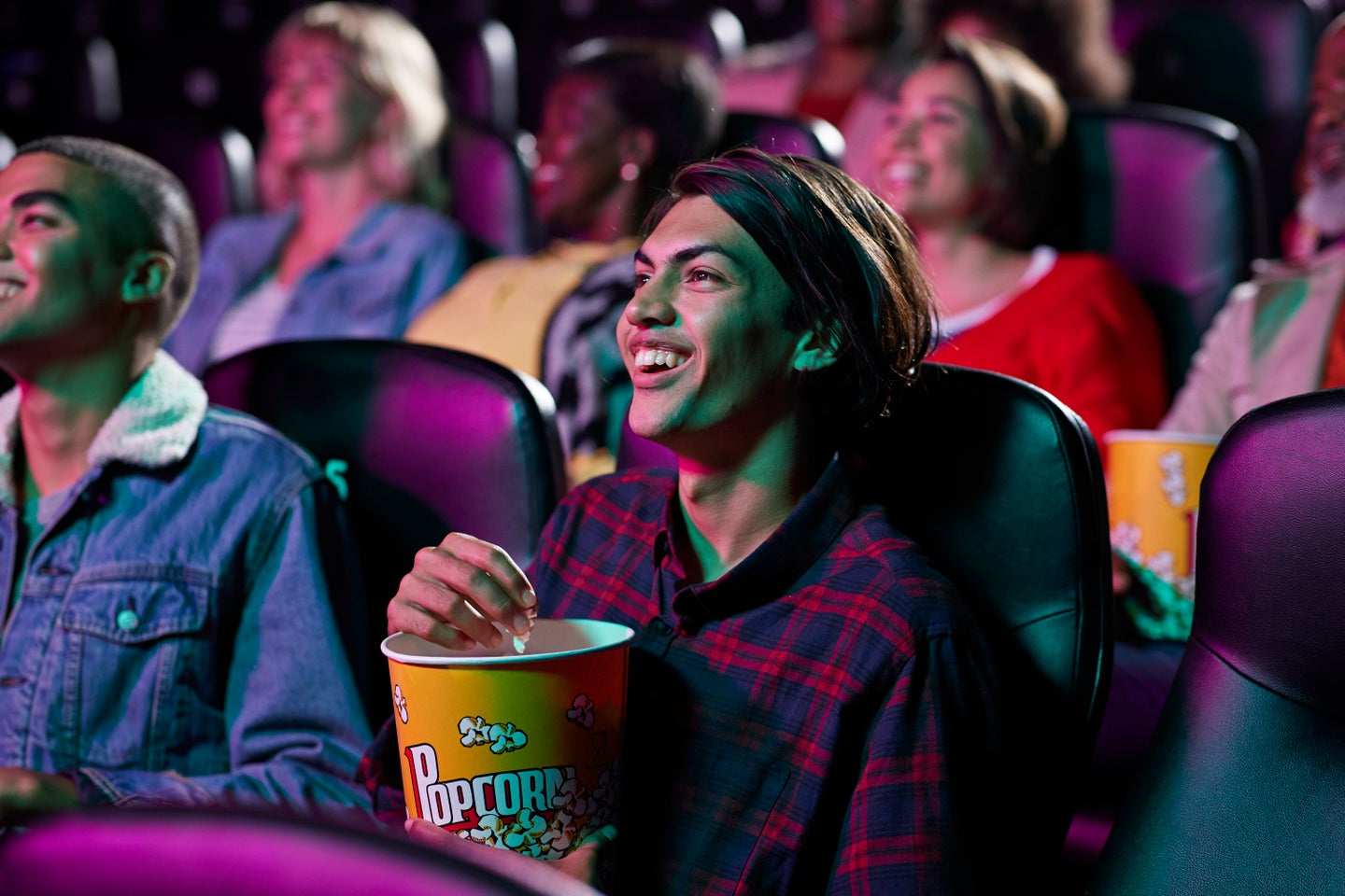 The Rudest Things You Can Do At The Movie Theater | HuffPost Life