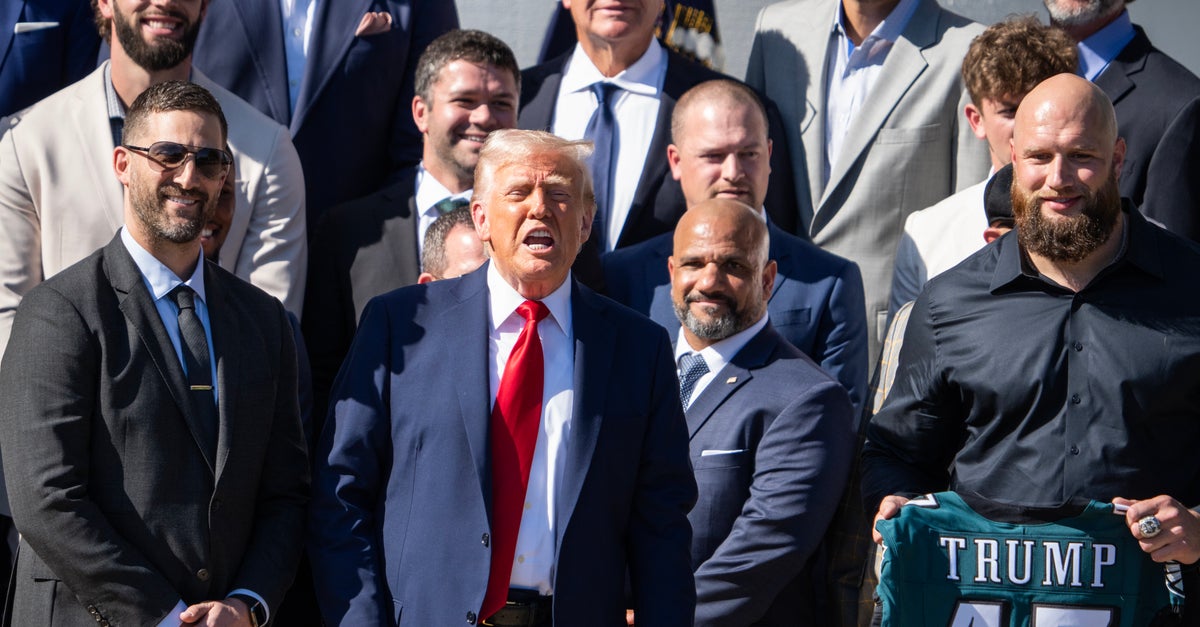 NextImg:Which Eagles Players Actually Went To The White House — And Who Skipped