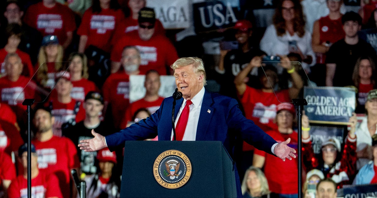 Critics Stunned By Donald Trump Rally Crowd's 'Sickening' Response To Immigrants Video