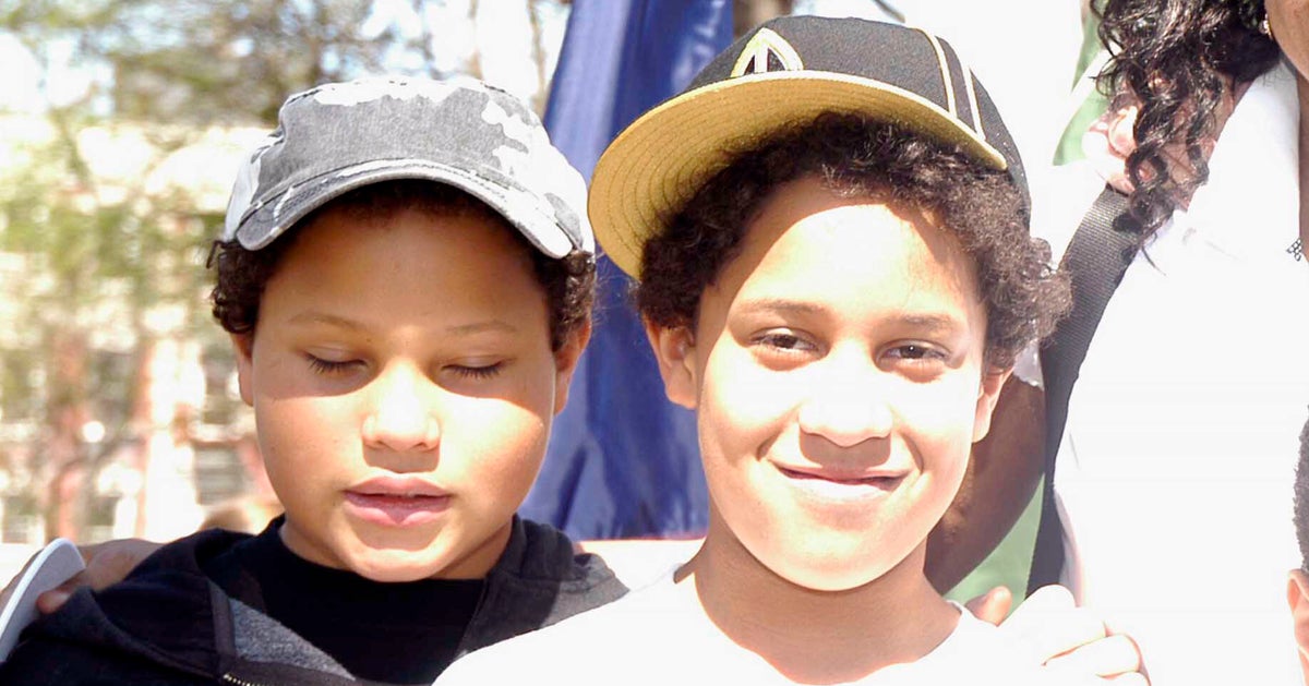 One Of Robert De Niros Twins Discloses LifeAltering Decision  HuffPost One Of Robert De Niros Twins Discloses LifeAltering Decision  HuffPost