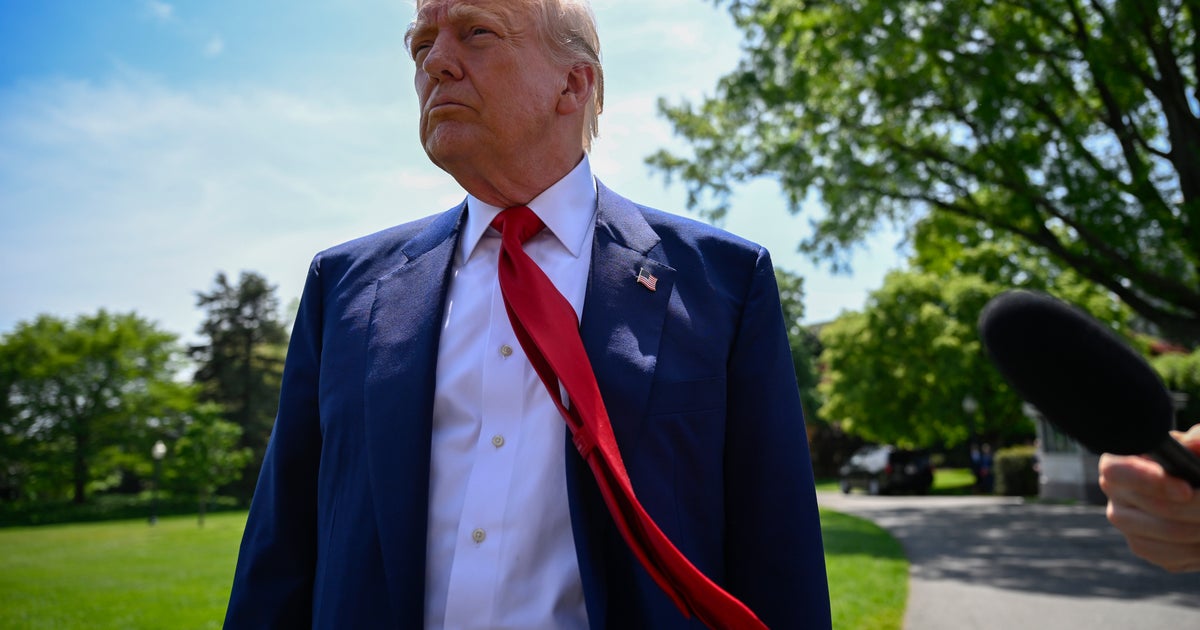 NextImg:U.S. Economy Shrank In Trump's First 100 Days