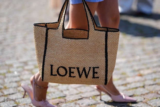 Ψάθινη τσάντα του οίκου Loewe 