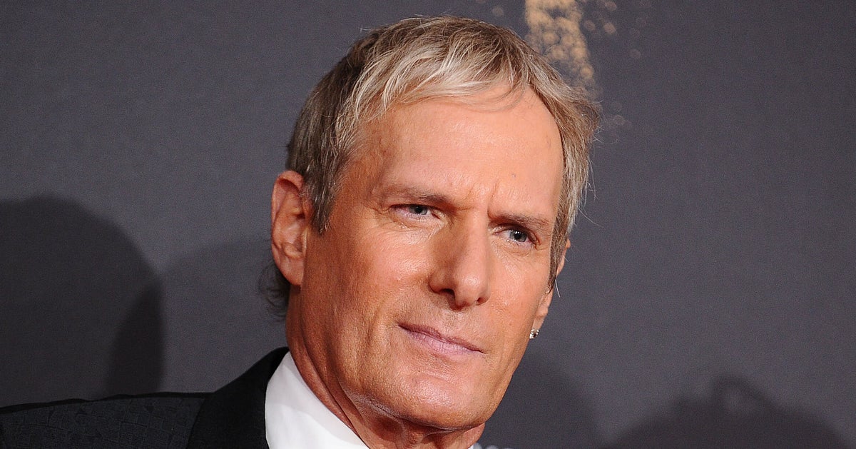 Michael Bolton’s Kids Noticed These ‘Weird’ Symptoms Before Dad’s Brain Cancer Diagnosis