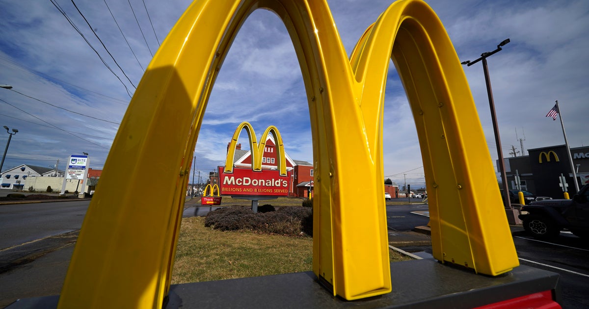 McDonald's Store Traffic Falls Unexpectedly As Diners Grow Uneasy About ...