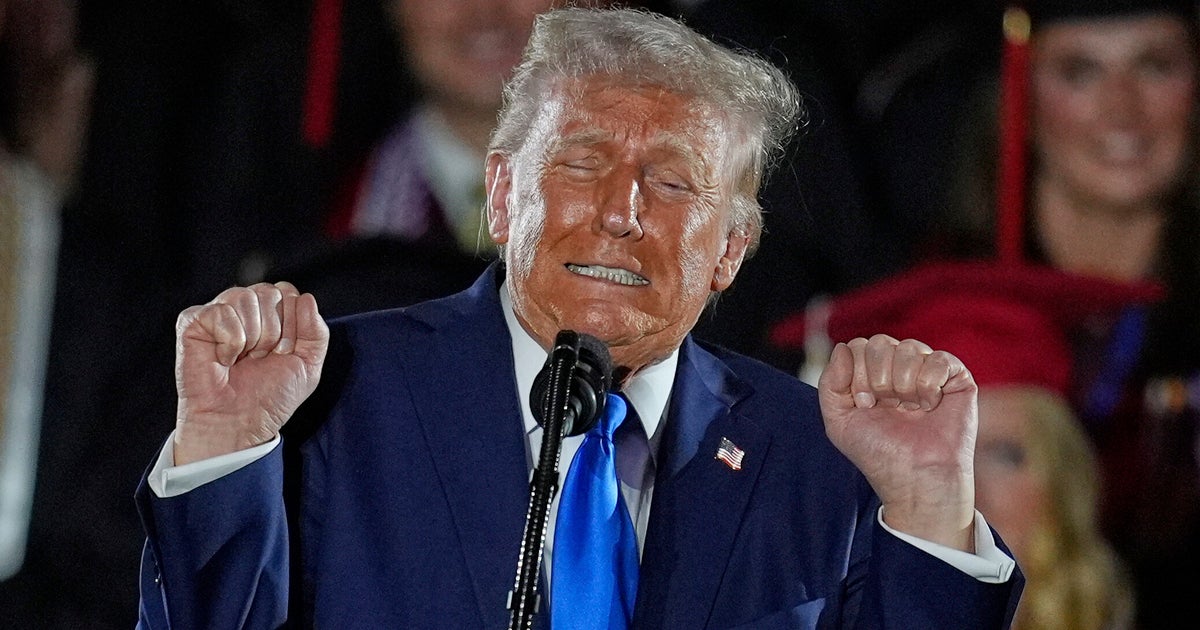 People Beg Trump To Ditch This 'Embarrassing' And 'Tired' Bit After Graduation Speech