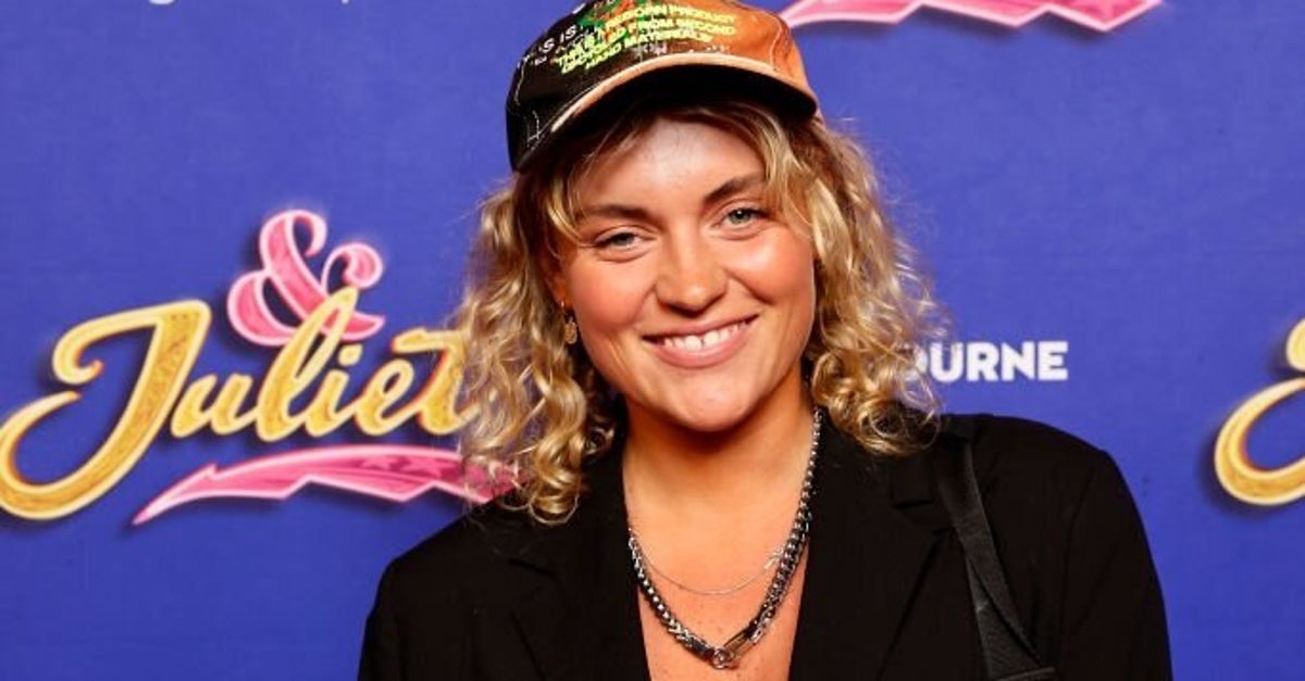 Amid 'Celeb Big Brother' Cheating Claims, JoJo Siwa Allegedly Dumped Ex Kath Ebbs At An Afterparty