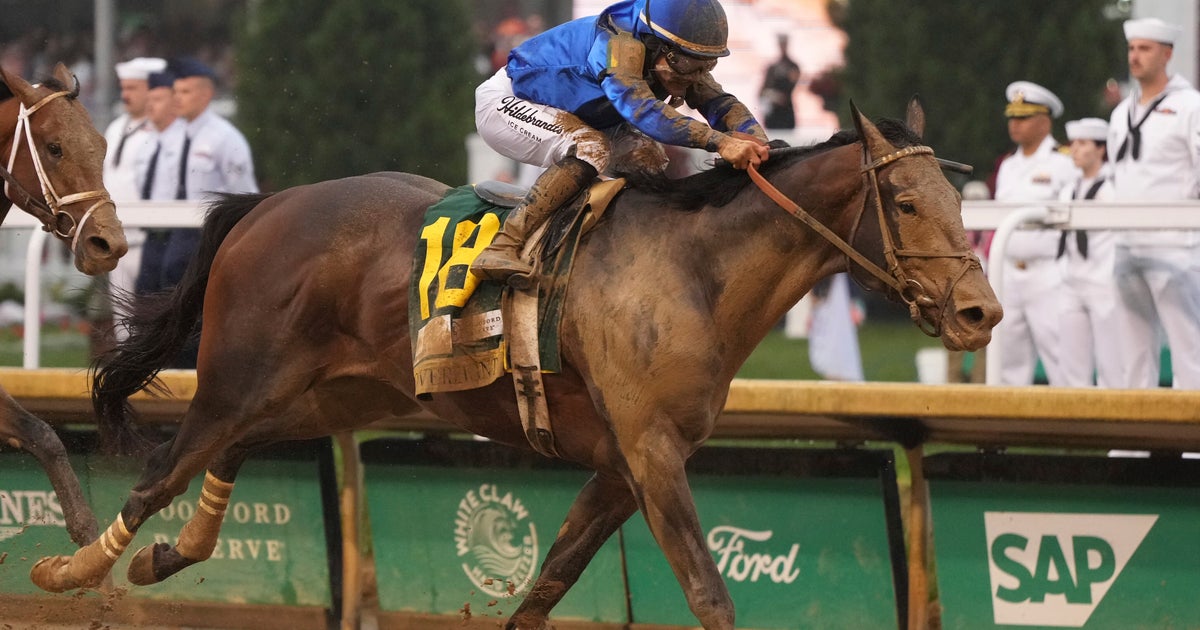 NextImg:Sovereignty Outduels 3-1 Favorite Journalism In Stretch To Win 151st Kentucky Derby In The Slop
