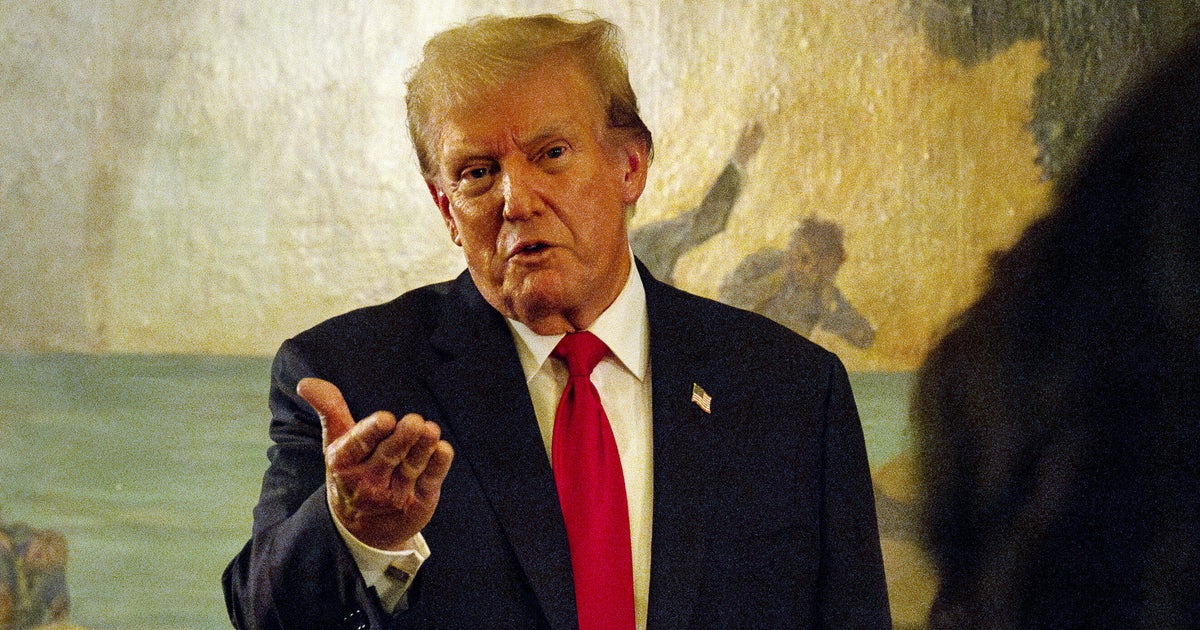 Trump Tells Hate Leader And J6 Seditionist 'I Love You Guys' At Mar-A-Lago: Report
