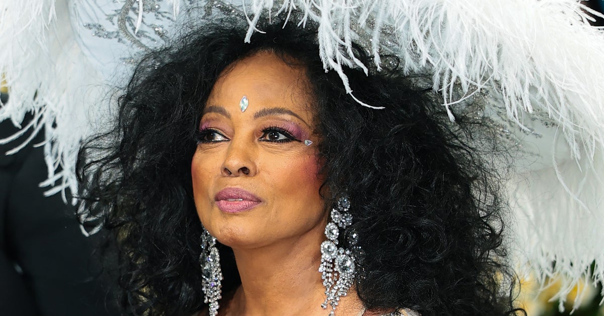 Can We Please Take A Moment To Appreciate Diana Ross' Jaw-Dropping Met Gala Look?