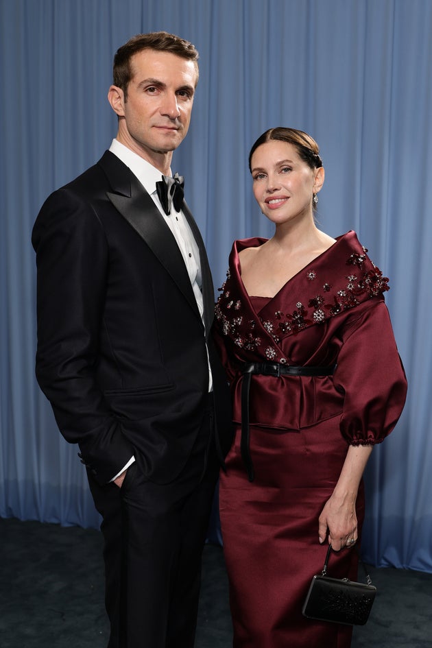 Ο Σταύρος Νιάρχος με τη Ντάσα Ζούκοβα στο MET Gala. 