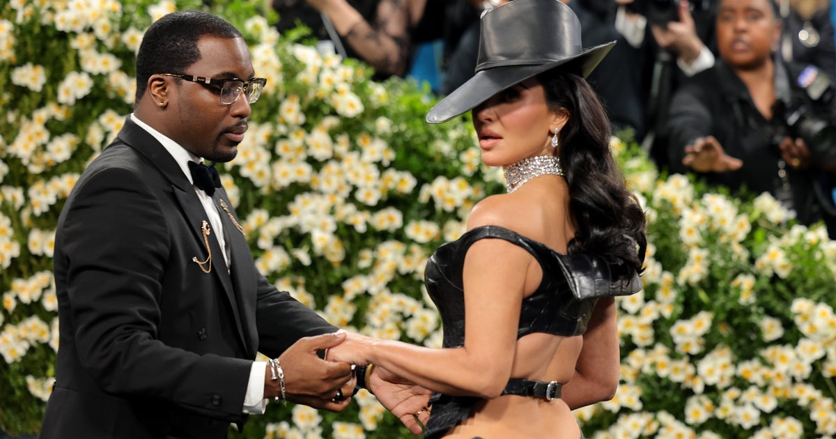Kim Kardashian Vilified For 1 Awkward Met Gala Moment, But Not Everyone Is Buying It