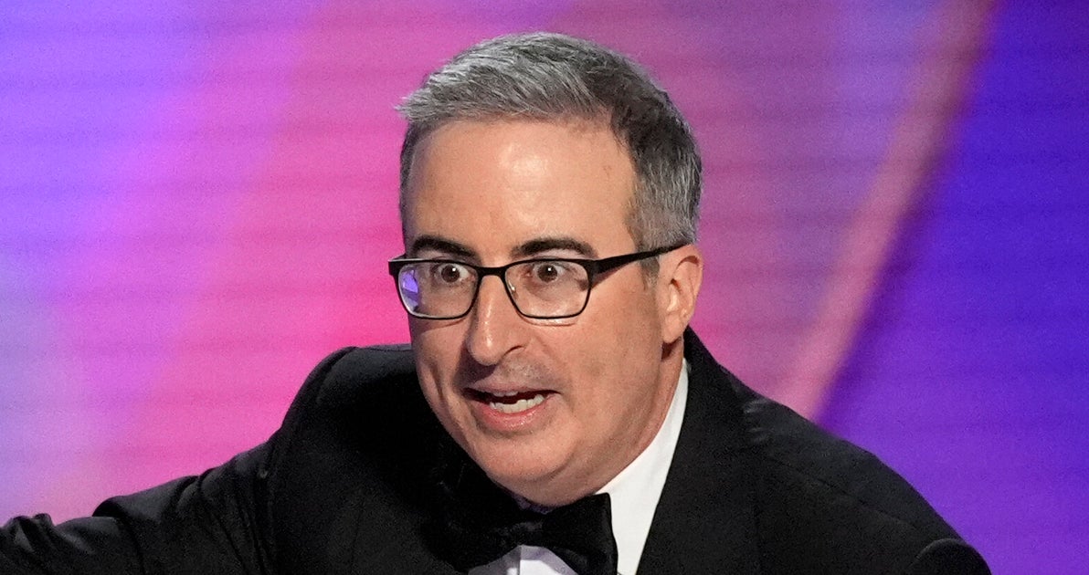 John Oliver kritisiert die britische Version von ,SNL‘ aus diesem einen ...