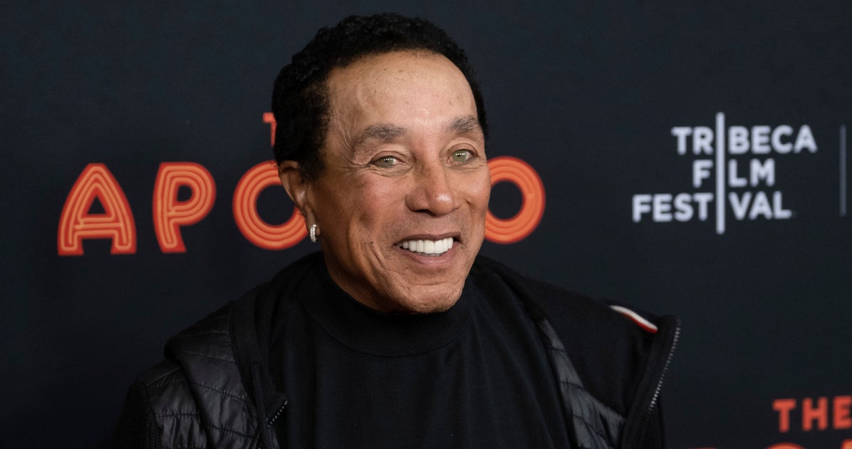 Smokey Robinson Accused By 4 Former Housekeepers Of Sexual Assault, Rape