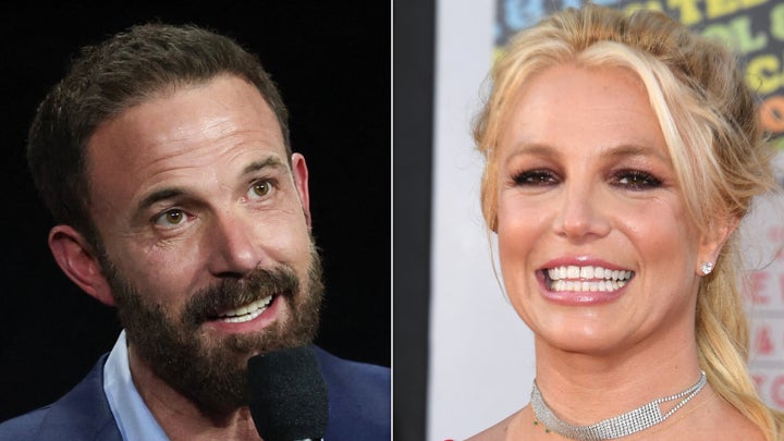 Ben Affleck explica como ele simpatizou com a estrela pop Britney Spears, enquanto ela estava no centro de intensa atenção de paparazzi