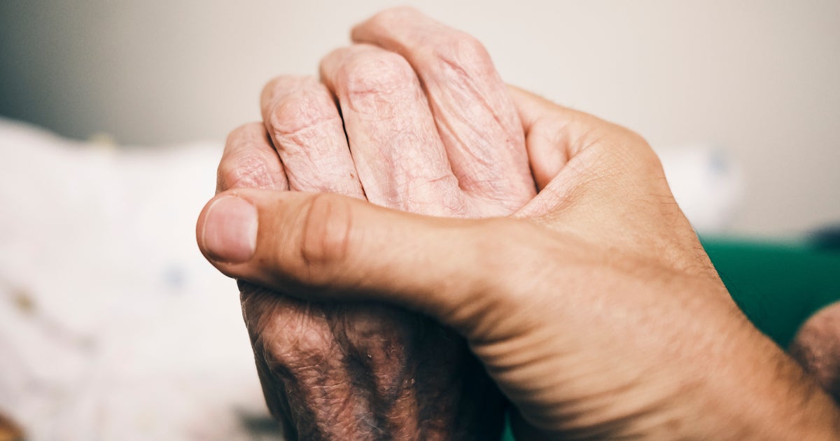 My Patient Invited Me To Her Home To Watch Her Die. What I Saw When I Arrived Gave Me Goosebumps.