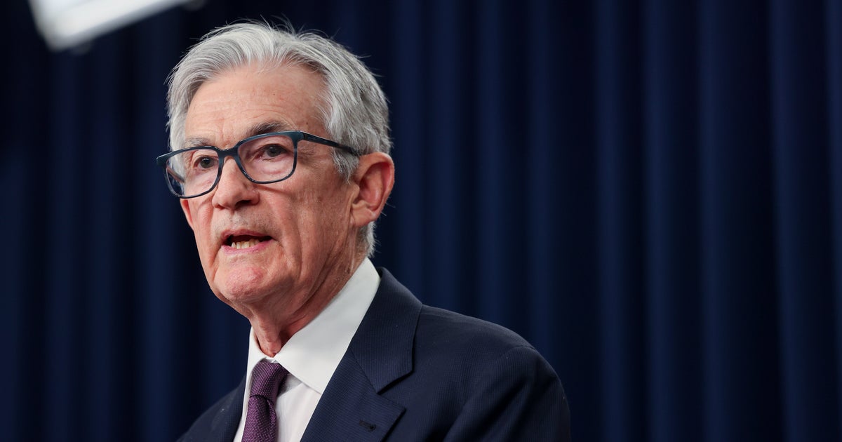 NextImg:Fed Sees Rising Risks To Economy As It Leaves Rates Unchanged