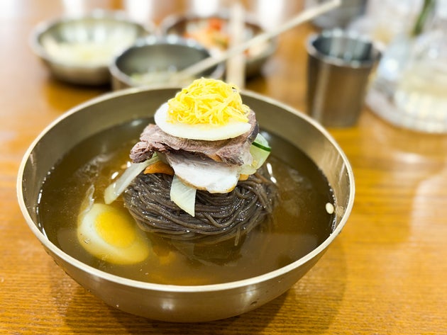 「ソルヌン」の平壌冷麺