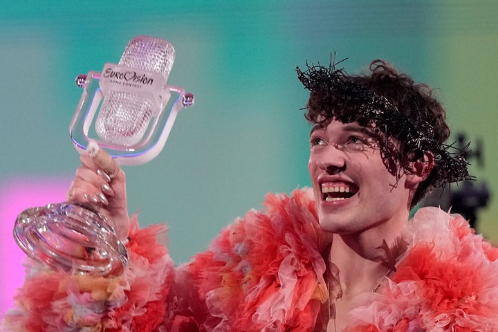 Eurovisionの勝者の登録であるNMOは、今年の競争を去るためにイスラエルへの呼び出しをサポートしています。