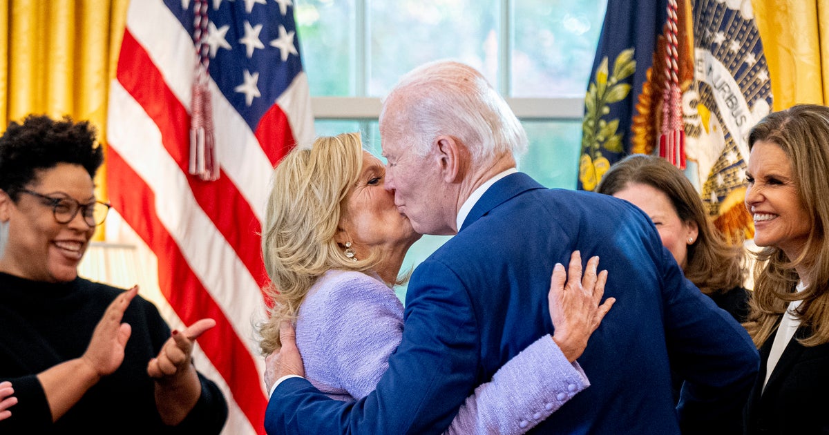 https://img.huffingtonpost.com/asset/681ce0bd1900007400175d36.jpeg?ops=1200_630