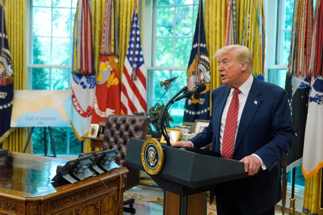 (AP Photo/Mark Schiefelbein)