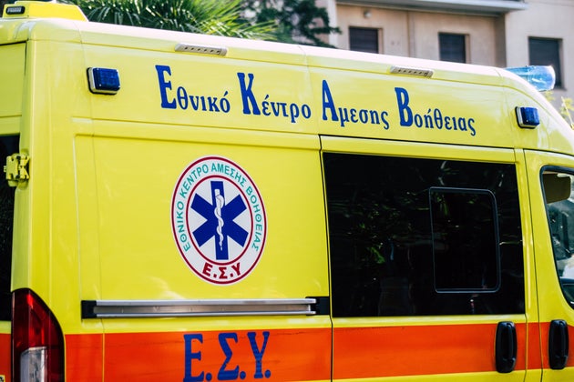 Το Ι.Χ. που οδηγούσε ο 19χρονος, με συνοδηγό έναν 17χρονο, με κατεύθυνση προς Θεσσαλονίκη εξετράπη της πορείας του, προσέκρουσε στα κιγκλιδώματα και ανετράπη έκτος δρόμου (Φώτο Αρχείου)