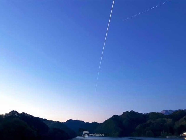夜空を横切る国際宇宙ステーション(ISS)／シャッターを数分間開けた写真（2025年5月8日）