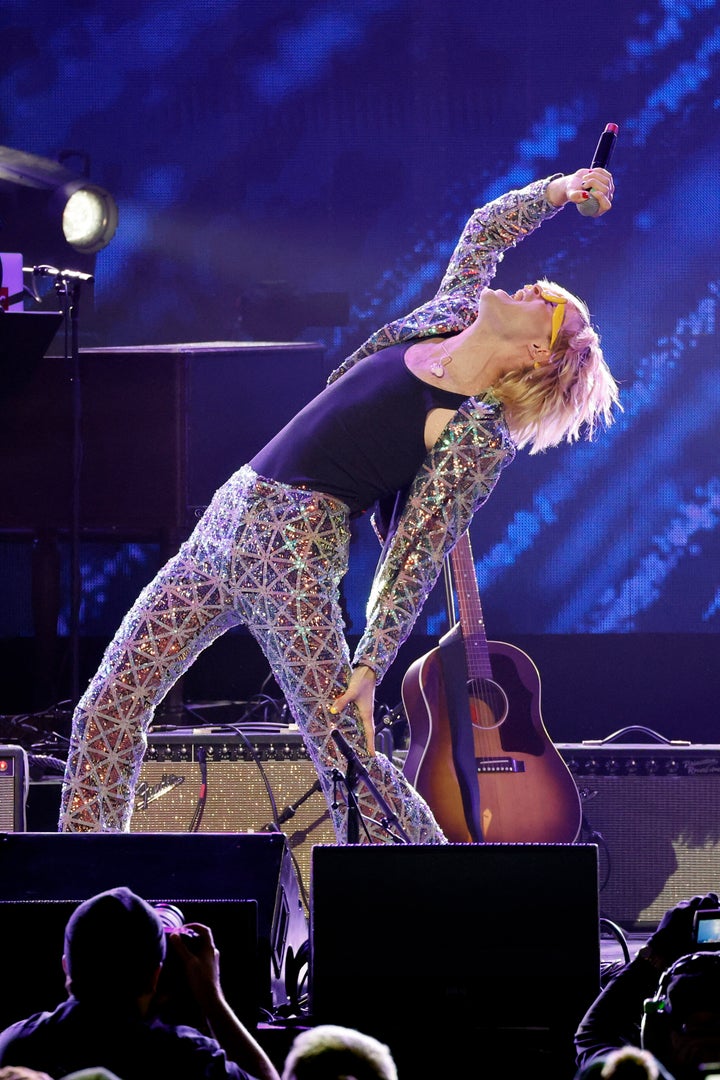 Rogers will join the final stage of Cyndi Lauper girls, he just wants to have fun this summer. 