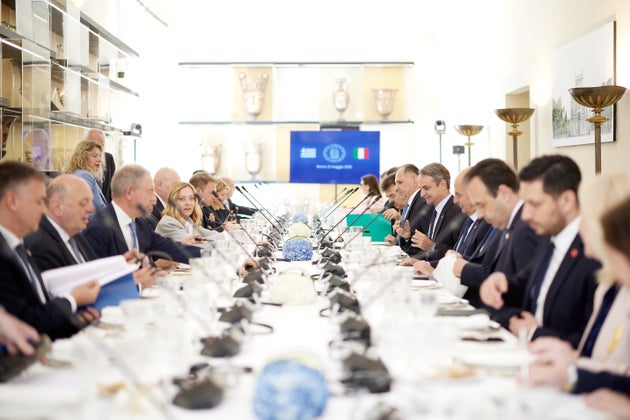 Στιγμιότυπο από τη συνεδρίαση του Ανώτατου Συμβουλίου Συνεργασίας Ελλάδας - Ιταλίας