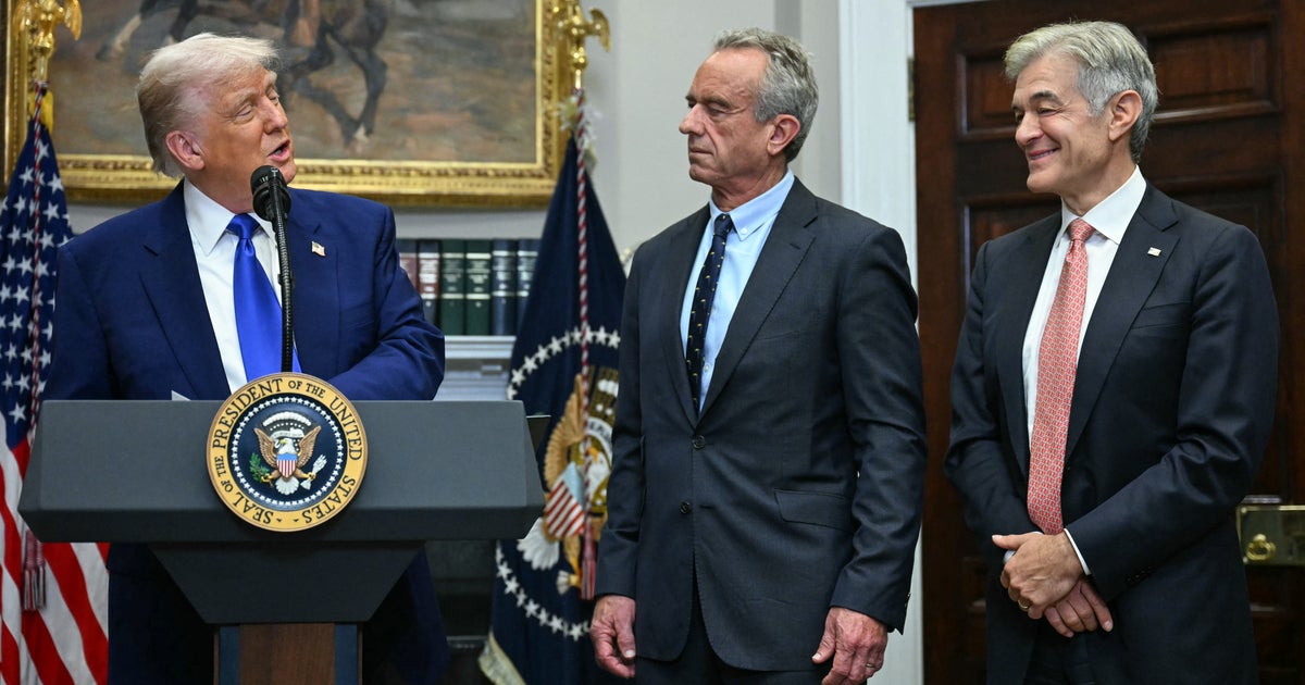 Trump Signs Executive Order Setting 30-day Deadline For Drugmakers To Lower Prescription Drug Costs