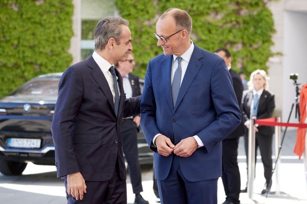 Κυριάκος Μητσοτάκης και Φρίντριχ Μερτς τόνισαν τη σύσφιξη των σχέσεων μεταξύ των δύο χωρών