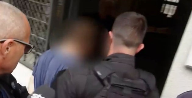 «Με έλεγε τεμπέλη, πήρα ένα κουζινομάχαιρο και την κάρφωσα πολλές φορές» δήλωσε ο 21χρονος δολοφόνος της μητέρας του
