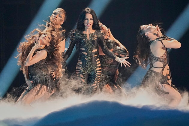 Η Justyna Steczkowska από την Πολωνία εντυπωσίασε με το τραγούδι Gaja και πέρασε στον τελικό του Σαββάτου. 