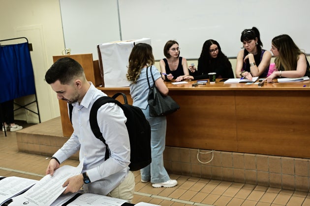 Στιγμιότυπο από την Νομική Σχολή Αθηνών κατά την διάρκεια της ψηφοφορίας για τις φοιτητικές εκλογές, Τετάρτη 14 Μαΐου 2025. (ΜΙΧΑΛΗΣ ΚΑΡΑΓΙΑΝΝΗΣ/EUROKINISSI)