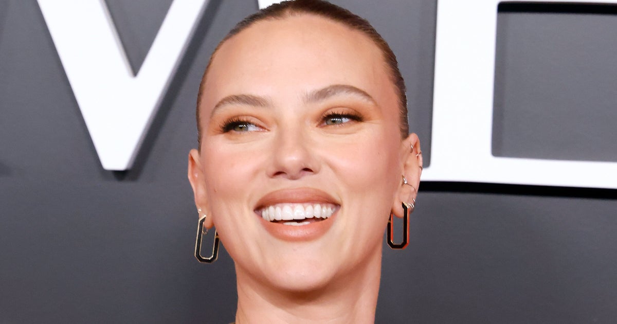NextImg:Scarlett Johansson Will Get Sweet Revenge On Michael Che For Dirty Joke