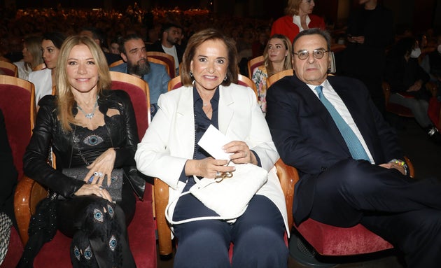 Η Μαριάννα Λάτση, η Ντόρα Μπακογιάννη και ο Ισίδωρος Κούβελος.