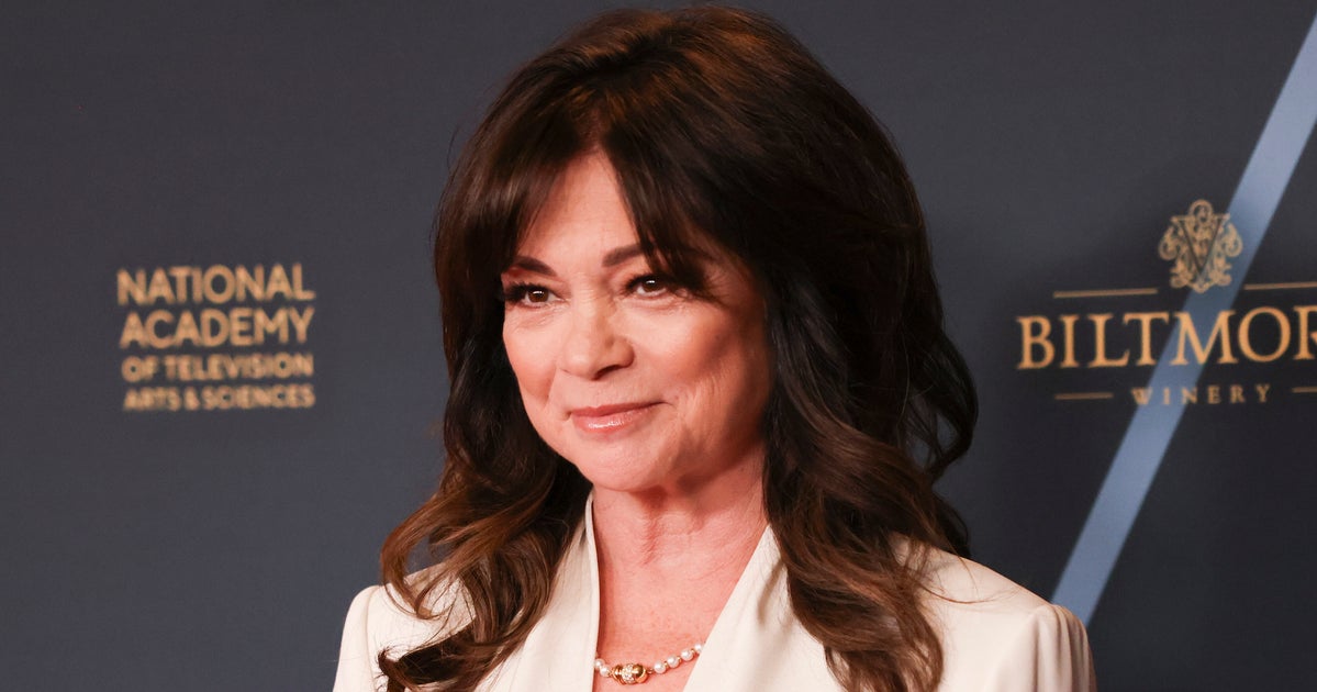 Valerie Bertinelli Shares Hard-Won Lessons From An ‘Emotionally Excruciating’ 8 Months
