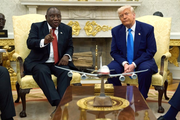 ホワイトハウスで会談した南アフリカのラマポーザ大統領とアメリカのトランプ大統領（2025年5月21日）