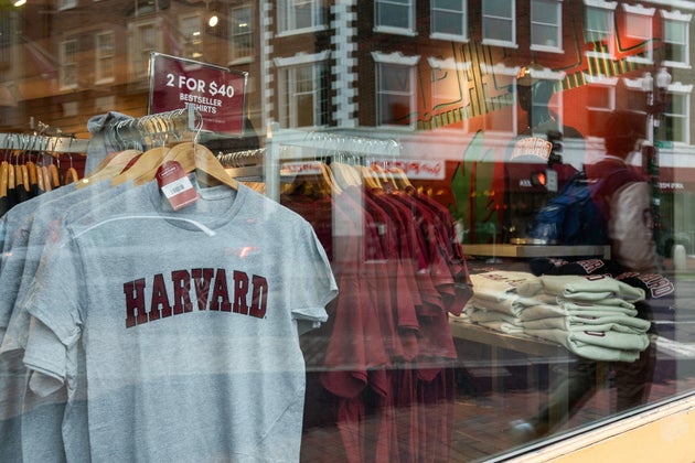 トランプ政権は、ハーバードなどの大学に対する攻撃を強めている