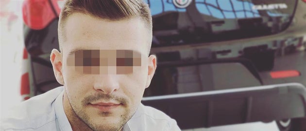 Συγκλονίζουν, οι μαρτυρίες στον ΑΝΤ1, ανθρώπων που προσπάθησαν να βοηθήσουν τον άτυχο άνδρα όσο εκείνος πάλευε με τα κύματα.