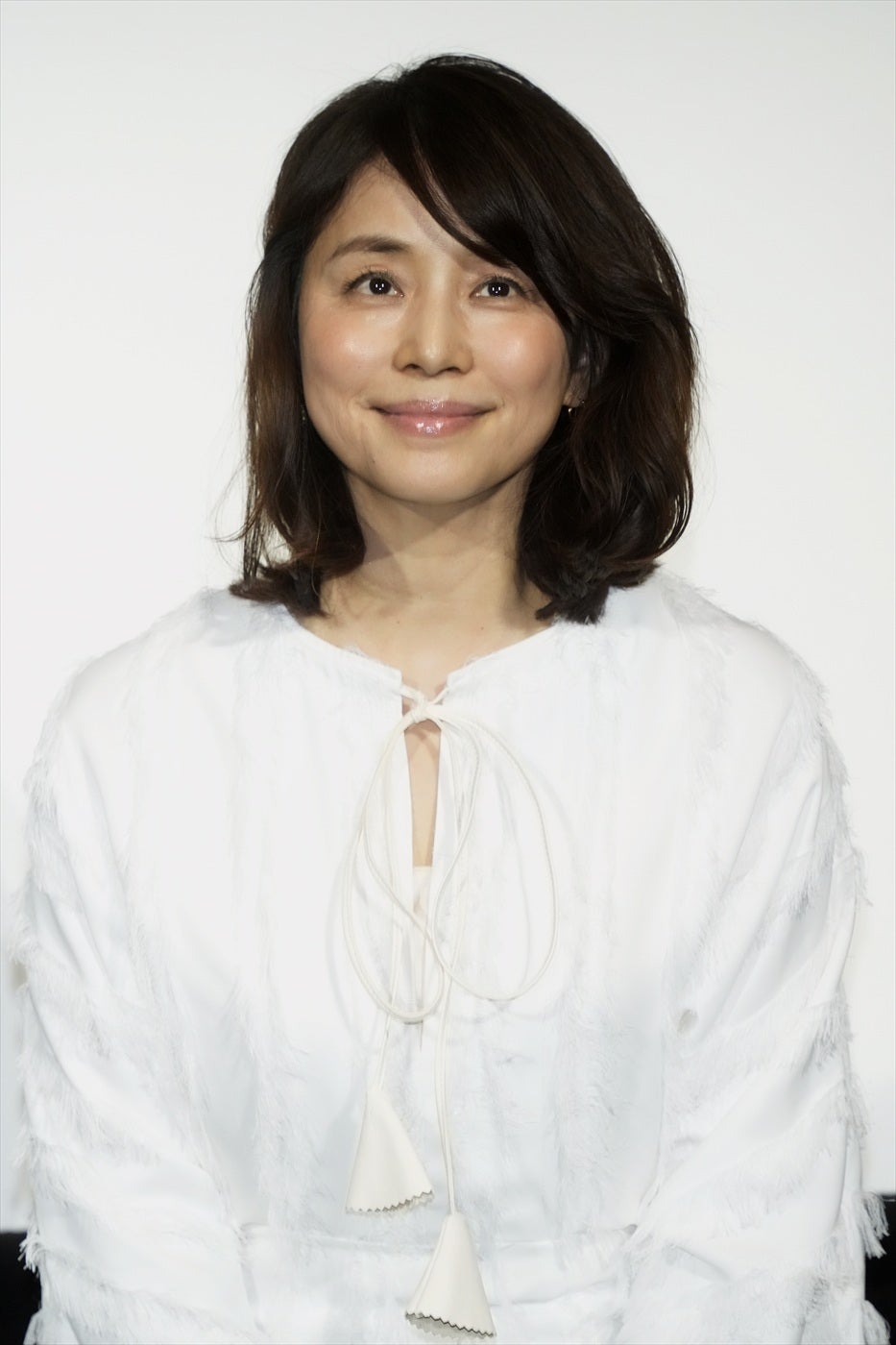 石田ゆり子、東京・銀座で若手作家の「漆器」を堪能⇨選ぶ所作に「何をしても絵になる」の声