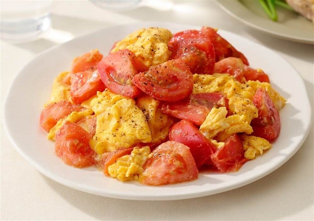 トマトとふわふわ卵のマヨソテー