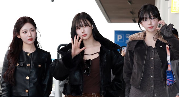 左からaespaのニンニンさん、ジゼルさん、カリナさん